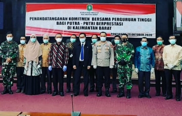 Penandatanganan Komitmen Bersama Perguruan Tinggi Bagi Putra - Putri Berprestasi Provinsi Kalimantan Barat